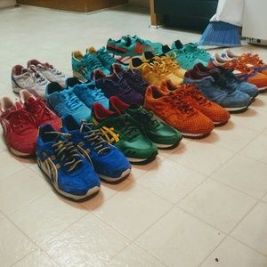 Asics Saucony Diadora Lot Jordan Lebron Nike KD